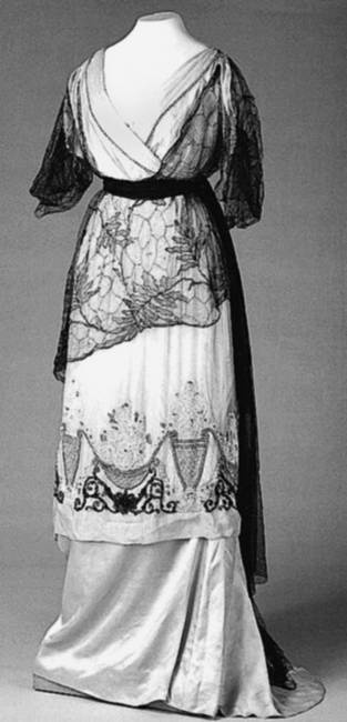 Иллюстрация к книге — Восхитительные женщины. Неподвластные времени [i_271.jpg]