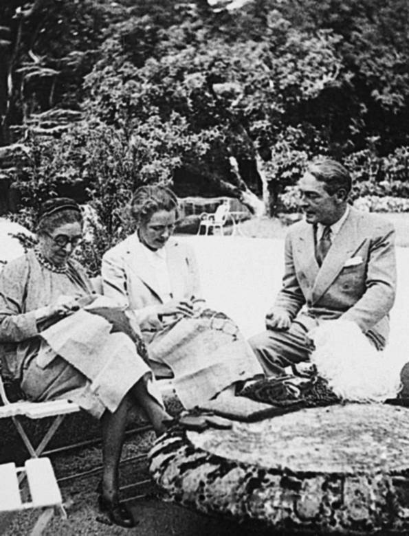 Иллюстрация к книге — Восхитительные женщины. Неподвластные времени [i_281.jpg]