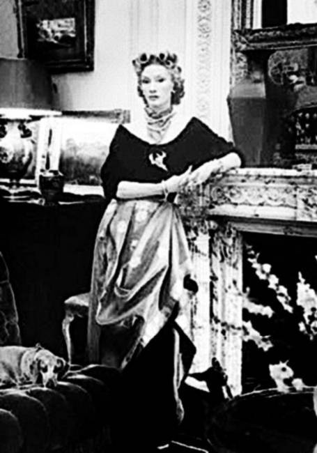 Иллюстрация к книге — Восхитительные женщины. Неподвластные времени [i_294.jpg]