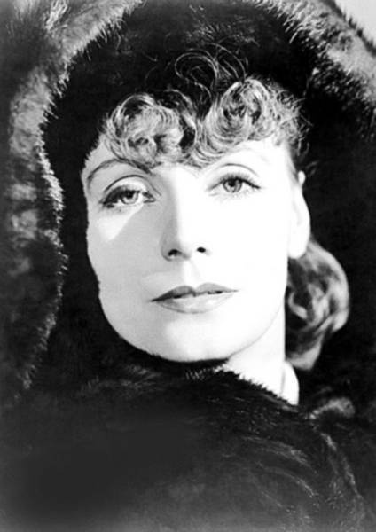 Иллюстрация к книге — Восхитительные женщины. Неподвластные времени [i_297.jpg]