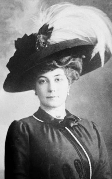 Иллюстрация к книге — Восхитительные женщины. Неподвластные времени [i_360.jpg]