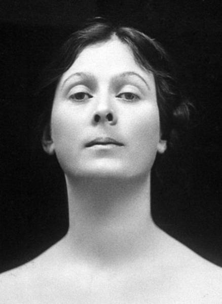 Иллюстрация к книге — Восхитительные женщины. Неподвластные времени [i_421.jpg]