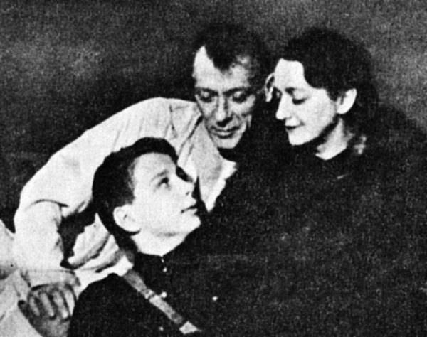 Иллюстрация к книге — Восхитительные женщины. Неподвластные времени [i_464.jpg]