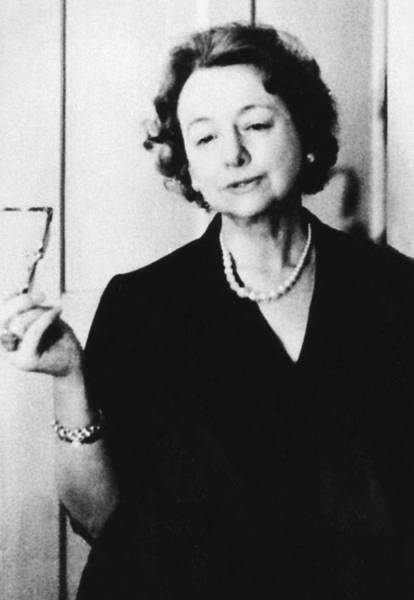 Иллюстрация к книге — Восхитительные женщины. Неподвластные времени [i_466.jpg]