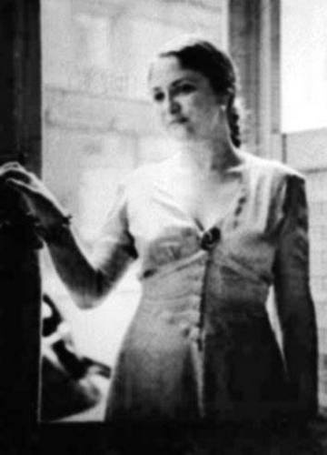 Иллюстрация к книге — Восхитительные женщины. Неподвластные времени [i_500.jpg]