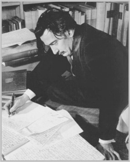 Иллюстрация к книге — Сальвадор Дали. Божественный и многоликий [i_023.jpg]