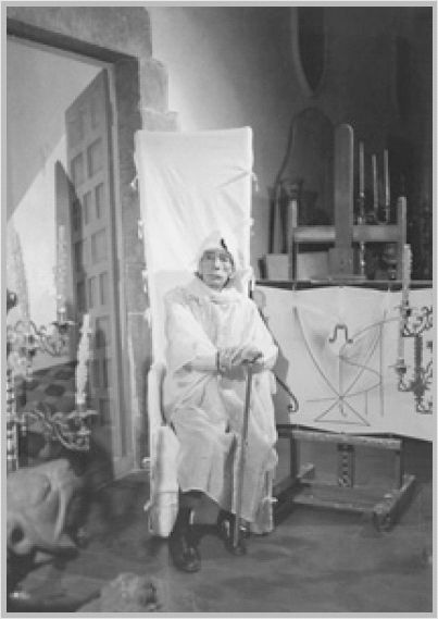 Иллюстрация к книге — Сальвадор Дали. Божественный и многоликий [i_041.jpg]