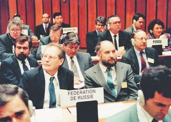 Иллюстрация к книге — Диссиденты [i_086.jpg]