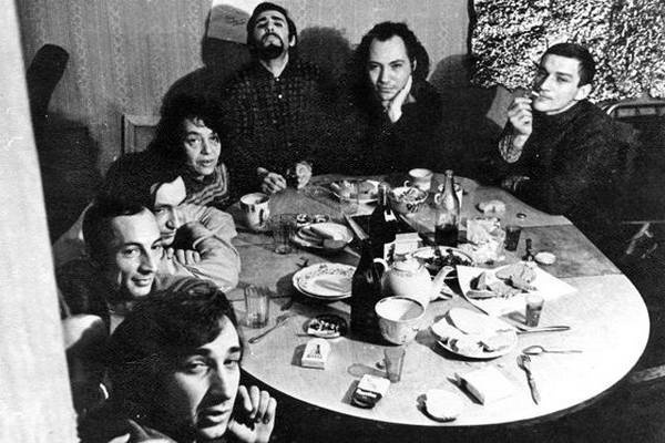 Иллюстрация к книге — Диссиденты [i_152.jpg]