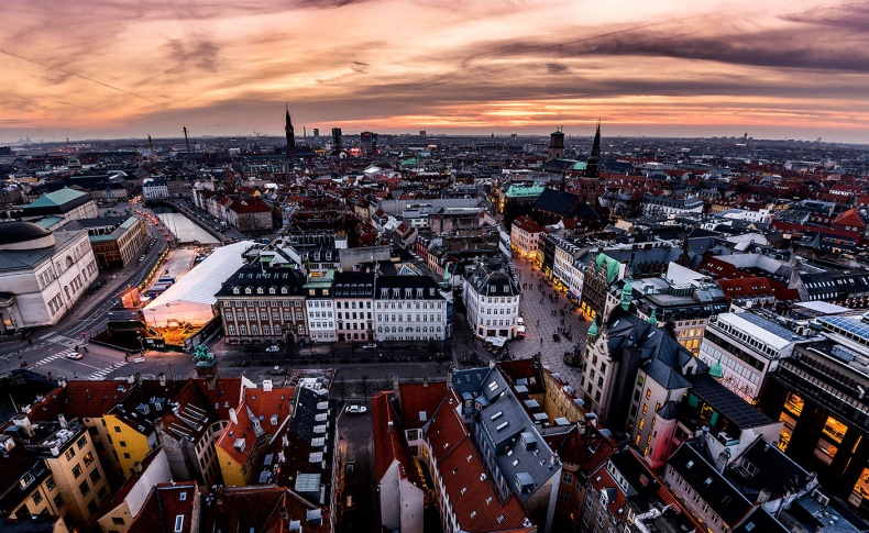 Иллюстрация к книге — Hygge. Секрет датского счастья [i_124.jpg]