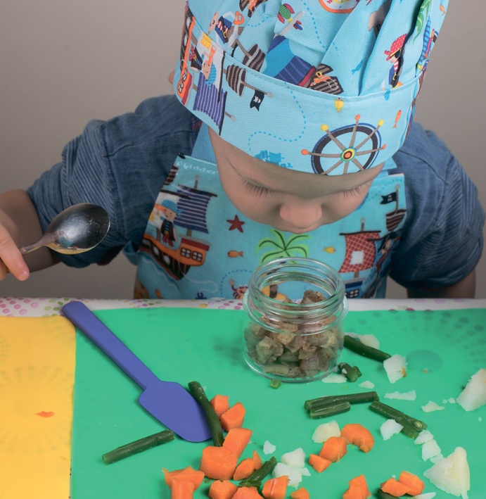 Иллюстрация к книге — Поваренок с пеленок: Как проводить время на кухне весело и с пользой [i_006.jpg]