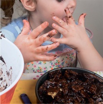 Иллюстрация к книге — Поваренок с пеленок: Как проводить время на кухне весело и с пользой [i_007.jpg]