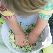 Иллюстрация к книге — Поваренок с пеленок: Как проводить время на кухне весело и с пользой [i_045.jpg]