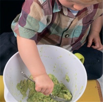 Иллюстрация к книге — Поваренок с пеленок: Как проводить время на кухне весело и с пользой [i_055.jpg]