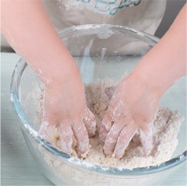 Иллюстрация к книге — Поваренок с пеленок: Как проводить время на кухне весело и с пользой [i_268.jpg]