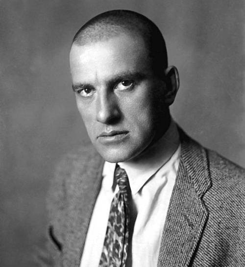 Иллюстрация к книге — Лиля Брик. Любимая женщина Владимира Маяковского [_299.jpg]