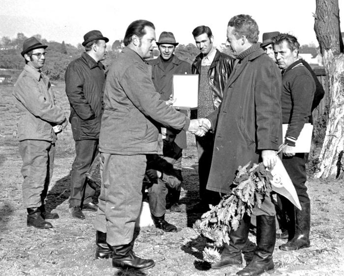 Иллюстрация к книге — Резидентура. Я служил вместе с Путиным [vkladka_0108_page_4_image_0002.jpg]