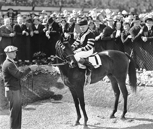 Иллюстрация к книге — Фаворит. Американская легенда [i_012.jpg]