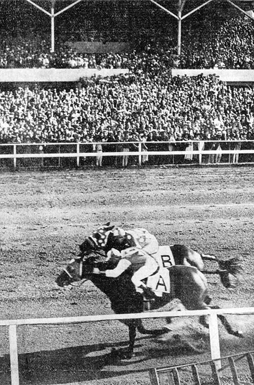 Иллюстрация к книге — Фаворит. Американская легенда [i_020.jpg]