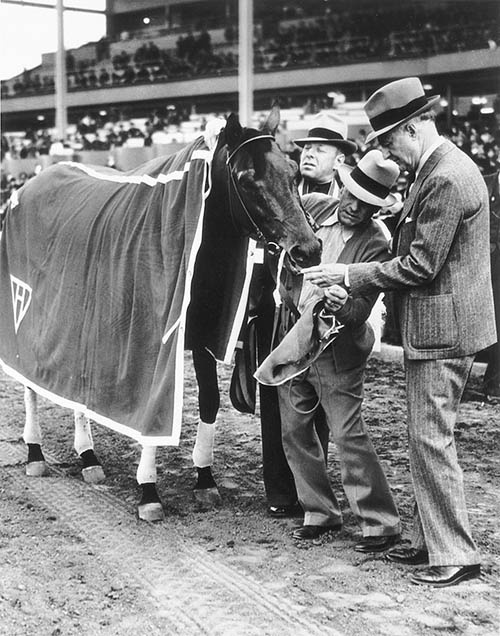 Иллюстрация к книге — Фаворит. Американская легенда [i_023.jpg]