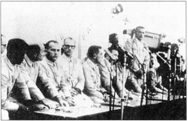 Иллюстрация к книге — На грани мировой войны. Инцидент «Пуэбло» [image31.jpg]