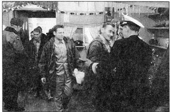 Иллюстрация к книге — На грани мировой войны. Инцидент «Пуэбло» [imgb7b8.jpg]