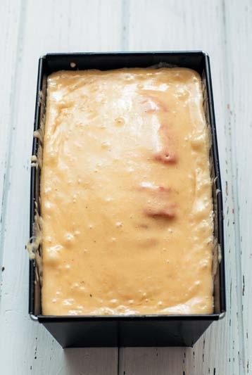 Иллюстрация к книге — Торты с сюрпризом. Шоколадные, сливочные, кофейные, желейные, ореховые, фруктовые [_008_4.jpg]