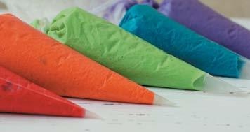 Иллюстрация к книге — Торты с сюрпризом. Шоколадные, сливочные, кофейные, желейные, ореховые, фруктовые [_015_4.jpg]