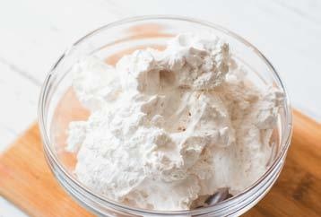 Иллюстрация к книге — Торты с сюрпризом. Шоколадные, сливочные, кофейные, желейные, ореховые, фруктовые [_024_3.jpg]