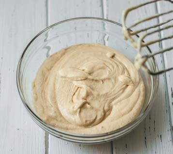 Иллюстрация к книге — Торты с сюрпризом. Шоколадные, сливочные, кофейные, желейные, ореховые, фруктовые [_027_3.jpg]