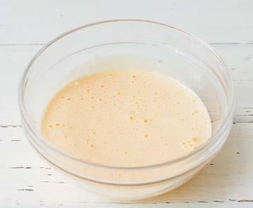 Иллюстрация к книге — Торты с сюрпризом. Шоколадные, сливочные, кофейные, желейные, ореховые, фруктовые [_057_3.jpg]