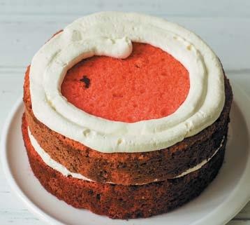 Иллюстрация к книге — Торты с сюрпризом. Шоколадные, сливочные, кофейные, желейные, ореховые, фруктовые [_058_3.jpg]