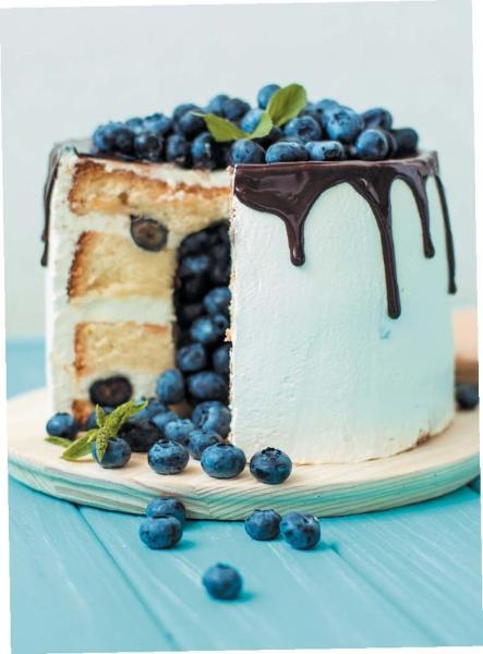 Иллюстрация к книге — Торты с сюрпризом. Шоколадные, сливочные, кофейные, желейные, ореховые, фруктовые [_069_2.jpg]