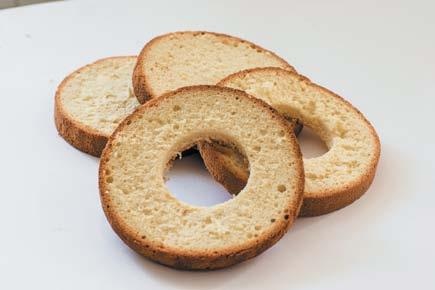 Иллюстрация к книге — Торты с сюрпризом. Шоколадные, сливочные, кофейные, желейные, ореховые, фруктовые [_092_3.jpg]