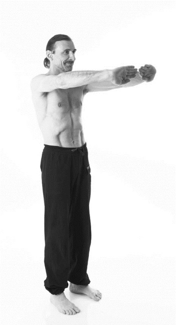 Иллюстрация к книге — Йога. Лучшие комплексы. Профилактика свыше 100 заболеваний Уцененный товар (№1) [i_117.jpg]