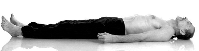 Иллюстрация к книге — Йога. Лучшие комплексы. Профилактика свыше 100 заболеваний Уцененный товар (№1) [i_139.jpg]