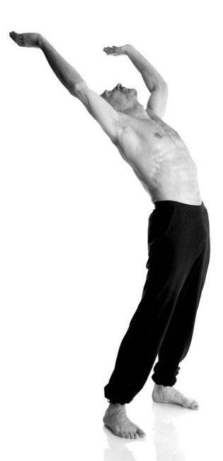 Иллюстрация к книге — Йога. Лучшие комплексы. Профилактика свыше 100 заболеваний Уцененный товар (№1) [i_151.jpg]