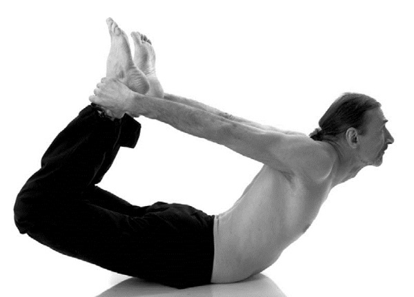 Иллюстрация к книге — Йога. Лучшие комплексы. Профилактика свыше 100 заболеваний Уцененный товар (№1) [i_194.jpg]