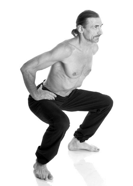 Иллюстрация к книге — Йога. Лучшие комплексы. Профилактика свыше 100 заболеваний Уцененный товар (№1) [i_250.jpg]