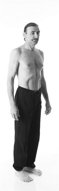 Иллюстрация к книге — Йога. Лучшие комплексы. Профилактика свыше 100 заболеваний Уцененный товар (№1) [i_267.jpg]