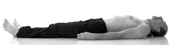 Иллюстрация к книге — Йога. Лучшие комплексы. Профилактика свыше 100 заболеваний Уцененный товар (№1) [i_288.jpg]