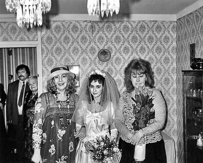 Иллюстрация к книге — Марина Голуб в жизни, театре, кино. Воспоминания друзей [_29.jpg]