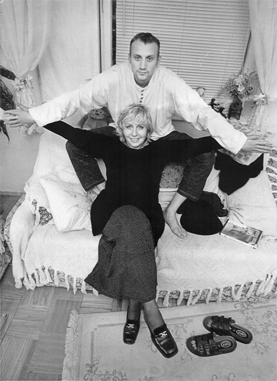 Иллюстрация к книге — Марина Голуб в жизни, театре, кино. Воспоминания друзей [_36.jpg]