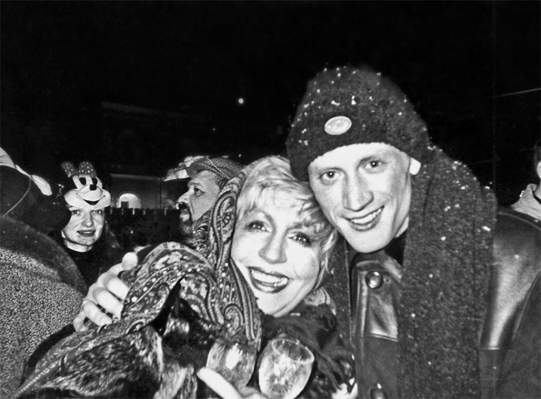 Иллюстрация к книге — Марина Голуб в жизни, театре, кино. Воспоминания друзей [_37.jpg]