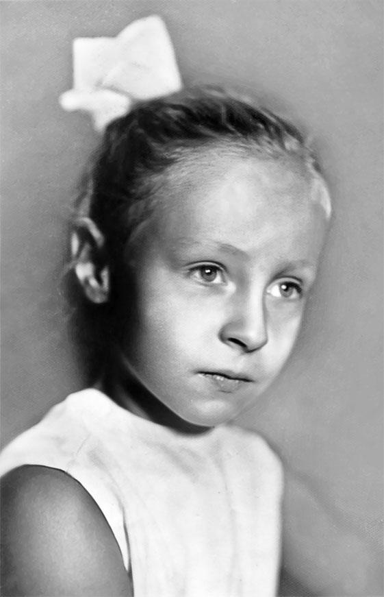 Иллюстрация к книге — Марина Голуб в жизни, театре, кино. Воспоминания друзей [_6.jpg]