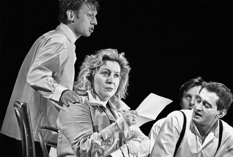 Иллюстрация к книге — Марина Голуб в жизни, театре, кино. Воспоминания друзей [_76.jpg]