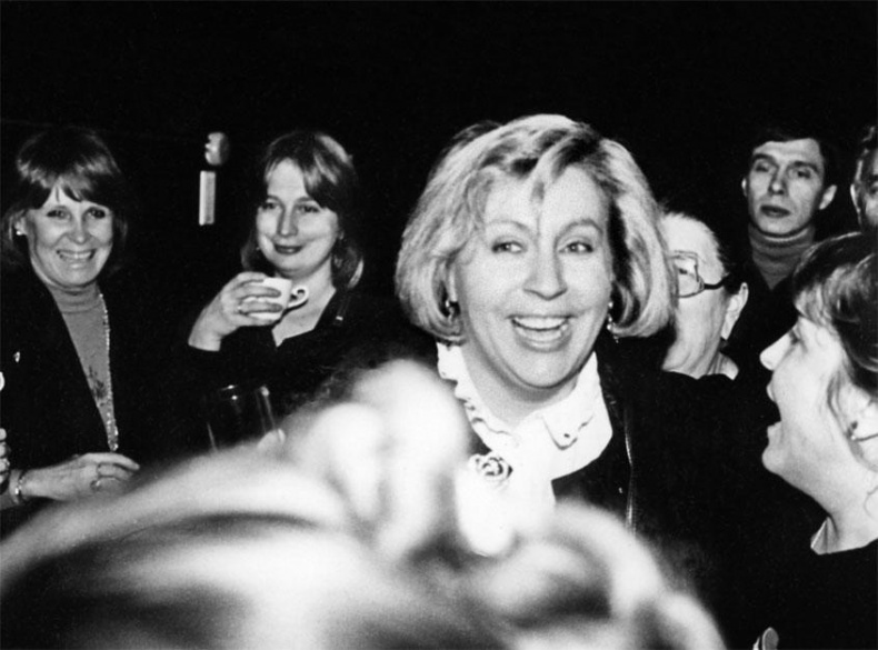 Иллюстрация к книге — Марина Голуб в жизни, театре, кино. Воспоминания друзей [_98.jpg]