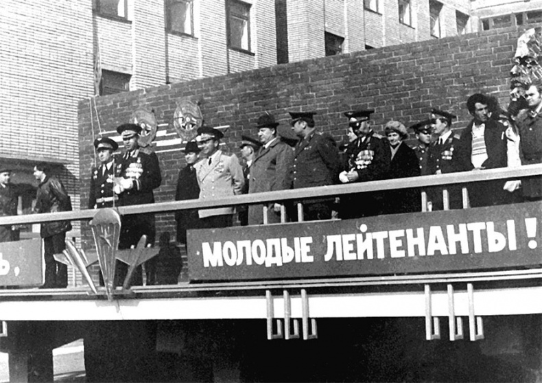 Иллюстрация к книге — Девятая рота. Факультет специальной разведки Рязанского училища ВДВ [i_001.jpg]