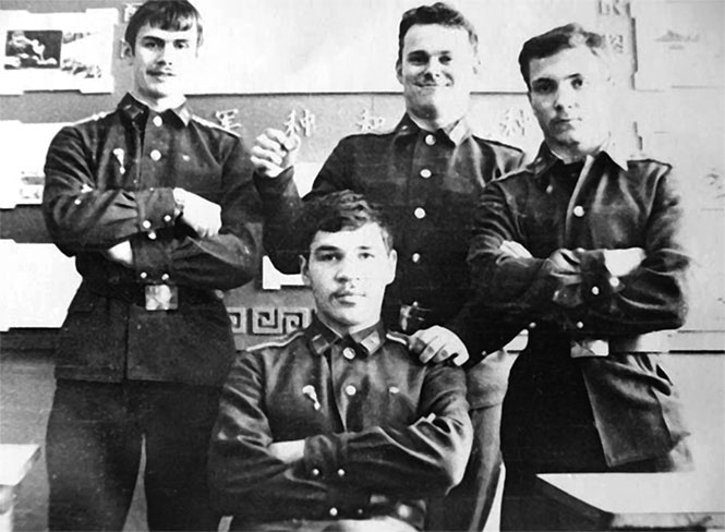 Иллюстрация к книге — Девятая рота. Факультет специальной разведки Рязанского училища ВДВ [i_015.jpg]