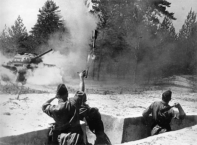 Иллюстрация к книге — Девятая рота. Факультет специальной разведки Рязанского училища ВДВ [i_029.jpg]